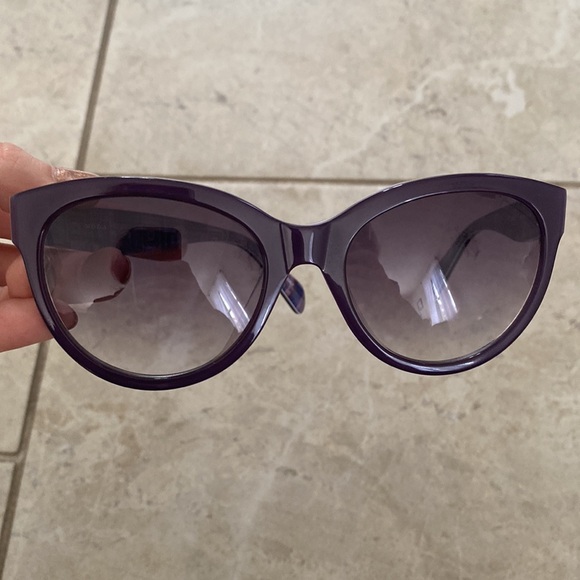 Moda International Dark Purple Sunglasses & Hard Shell Case - Picture 8 of 14